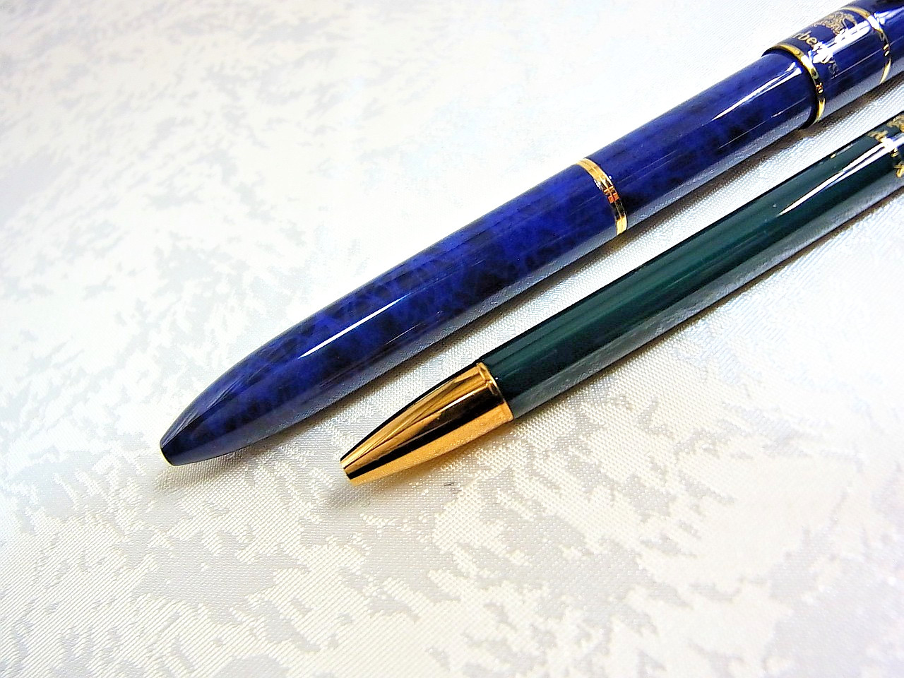 Burberry Blue Marble 3‑color & Green Ballpoint Pen Gold Trim with Box Mint