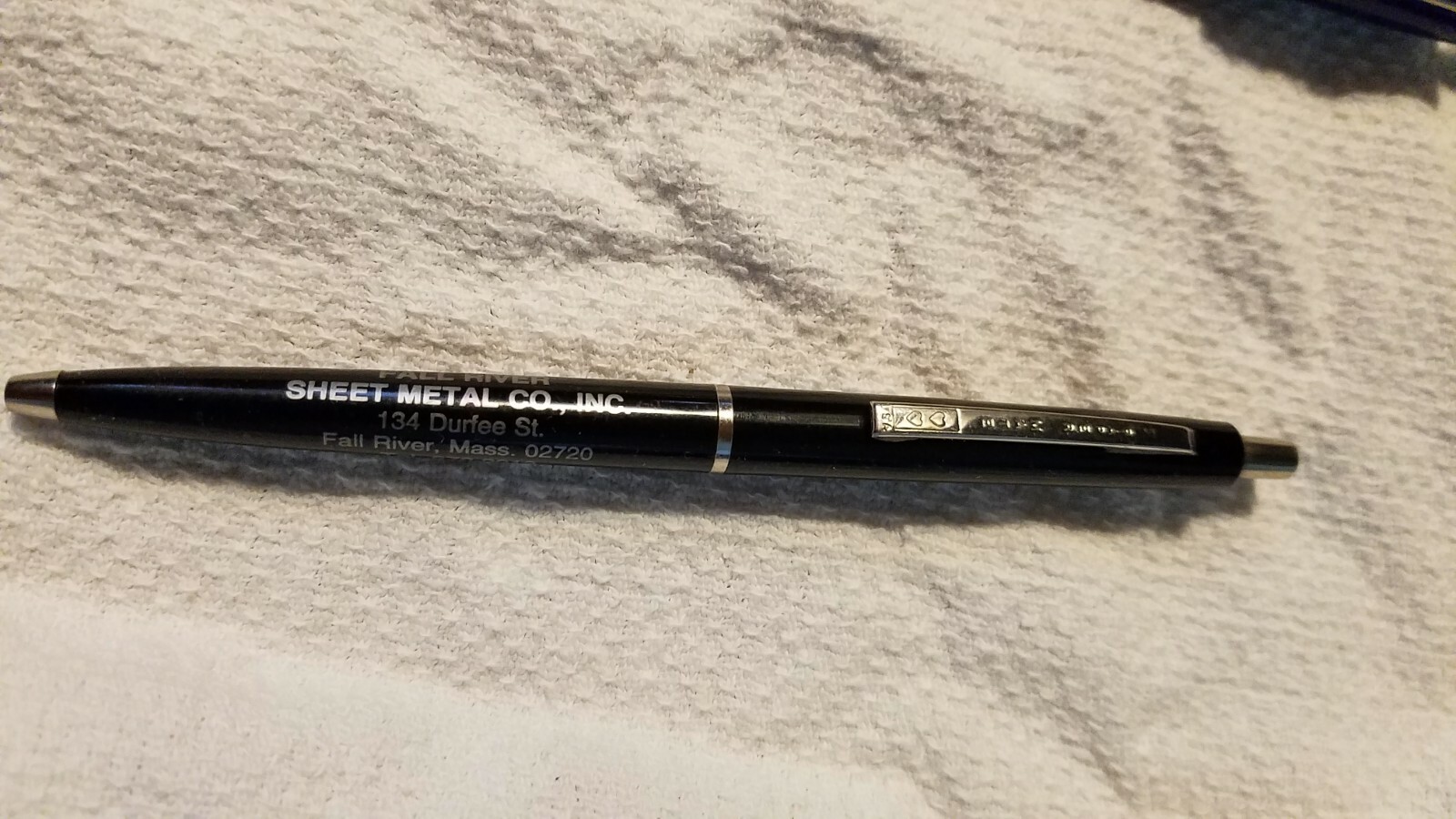 Vintage (24) USA Ballpoint PENS Advertising Misc. See photos, Ink may be dried.