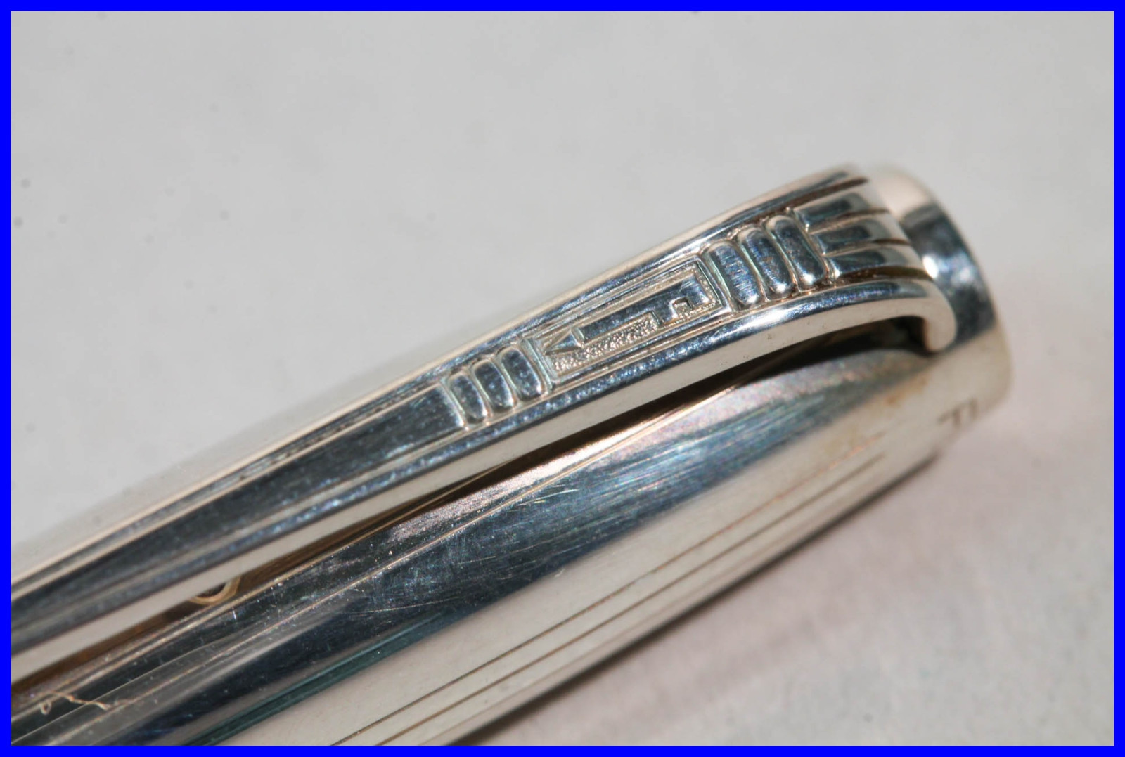 4 Color Ballpoint 1960’s Design FEND 900 Silver pusher pen