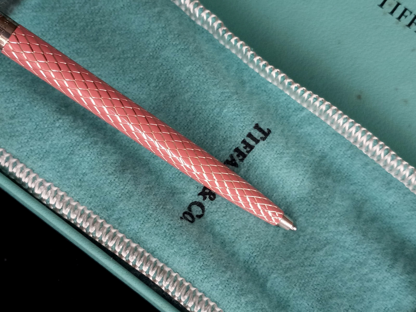TIFFANY & CO STERLING SILVER & PINK ENAMEL BALLPOINT PEN WITH BOX & POUCH