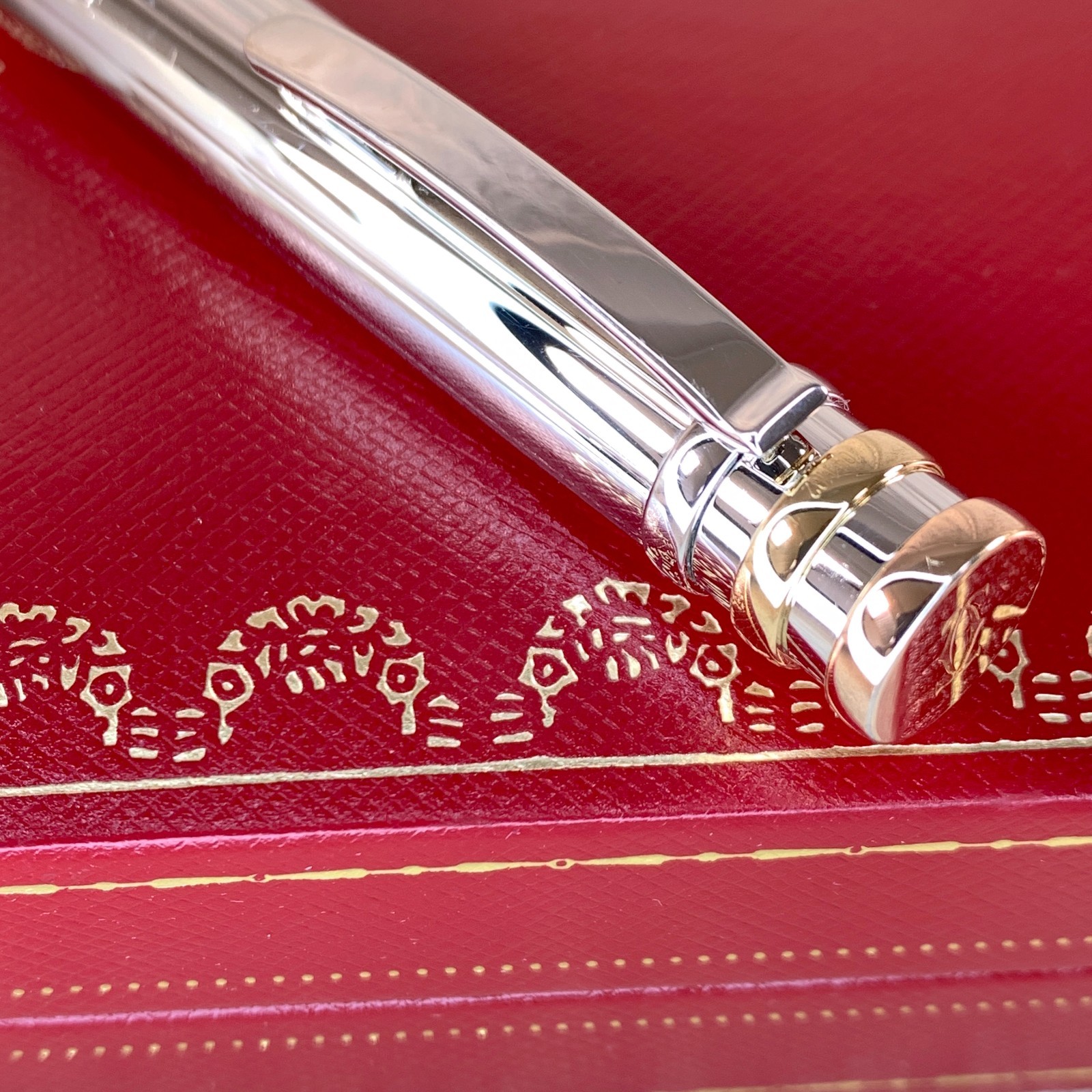 Cartier Ballpoint Pen Trinity Silver Godron Platinum Finish with Case & Papers