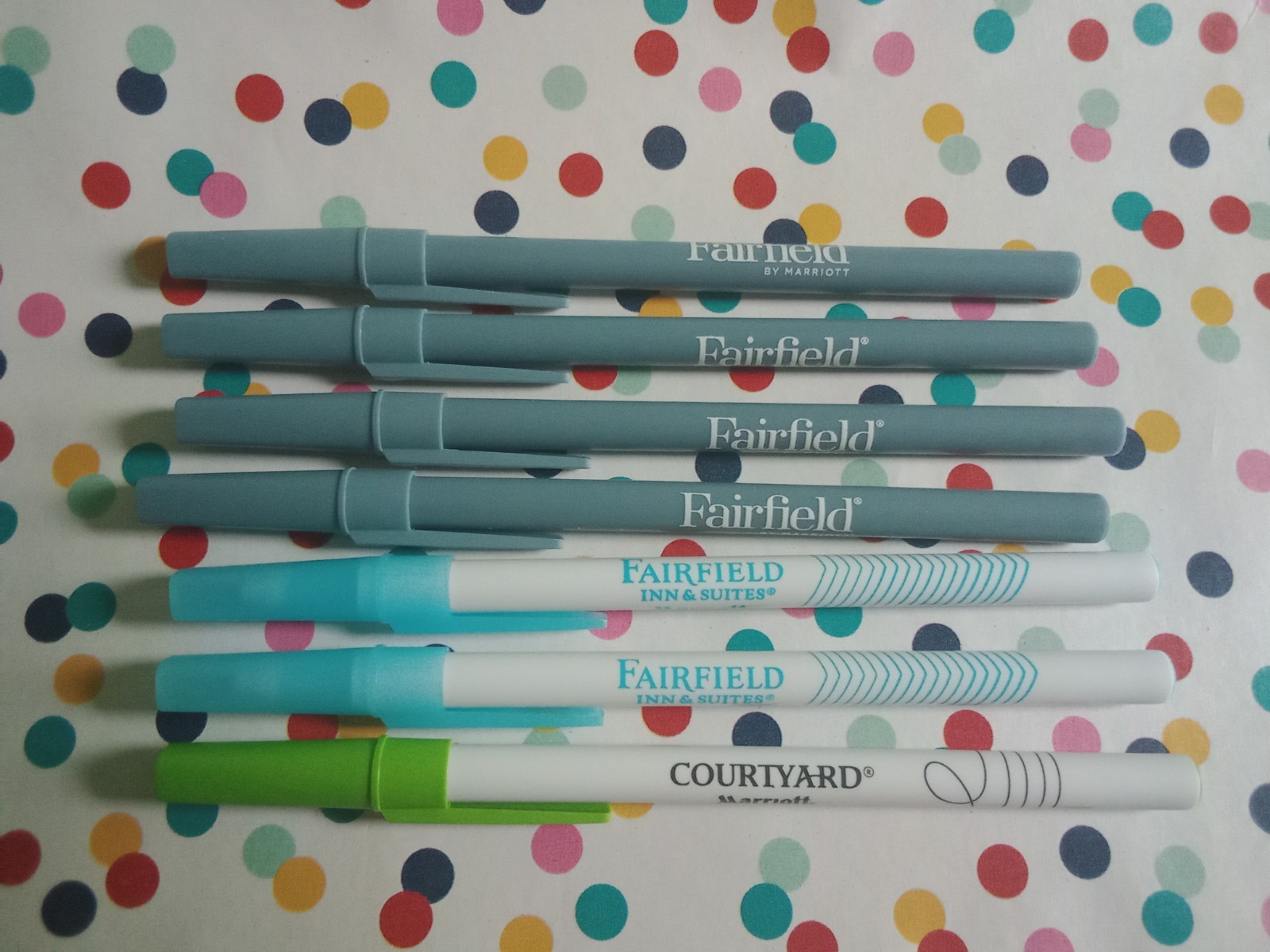 Lot of 7 Stick Hotel Pens • 5 Fairfield • 2 Fairfield Inn & Suites • 1 Courtyard
