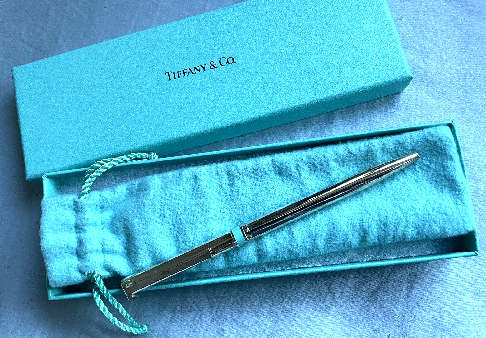 NWOT TIFFANY & CO 925 STERLING SILVER BALLPOINT PEN BLUE ENAMEL RIM NEVER USED
