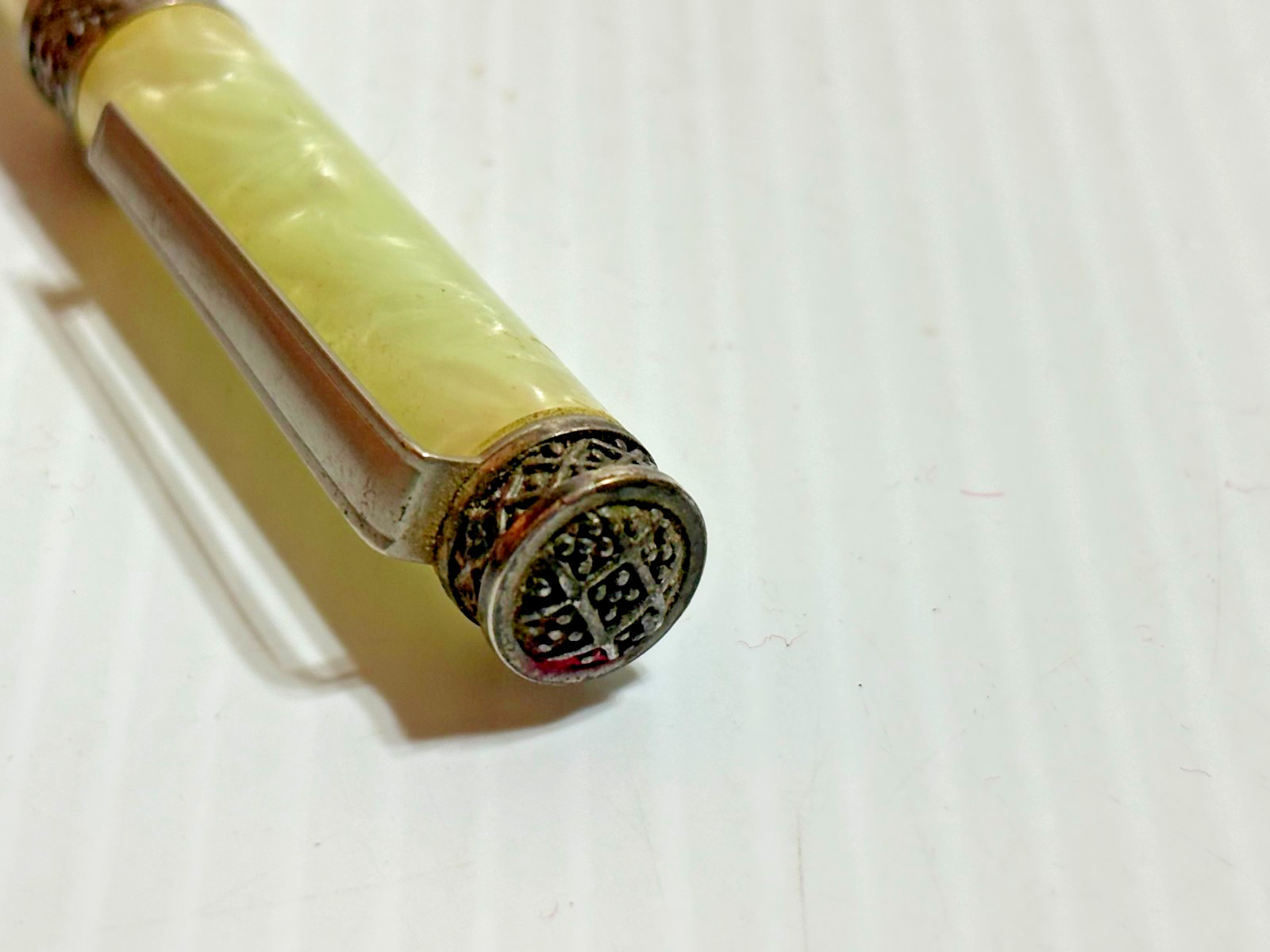 Vintage Celluloid Twist Ballpoint Pen Ornate Metalwork Heavy 5.5″ w Rust Yellow