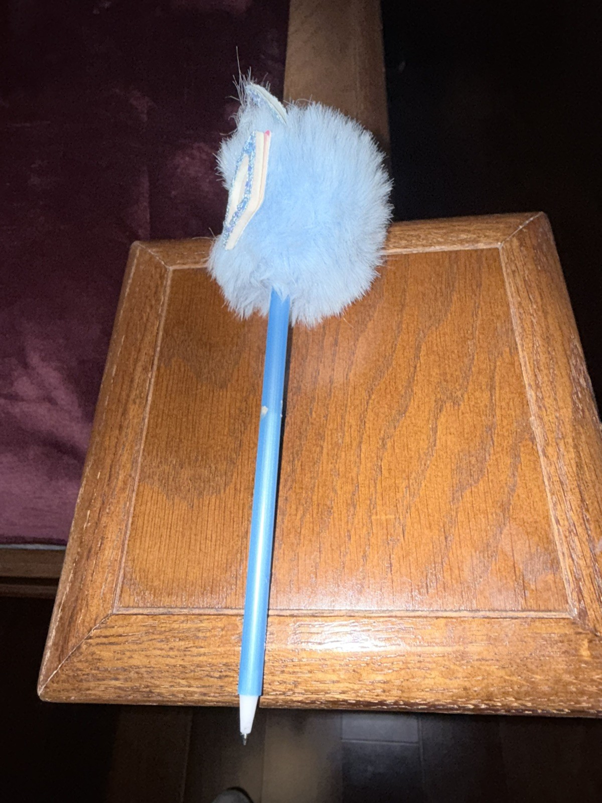 blue pen with cool blue cat with blue glasses in good shape