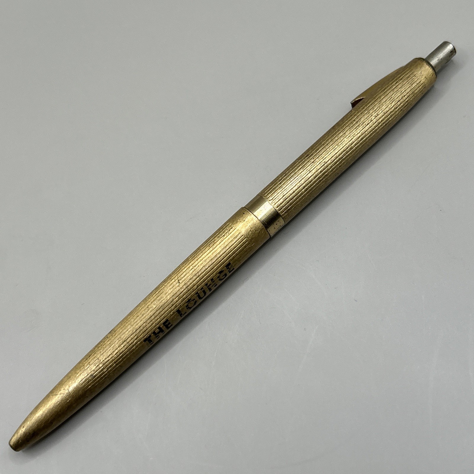 VTG Ballpoint Pen THE LOUGE Finley North Dakota *Broken Pocket Clip*