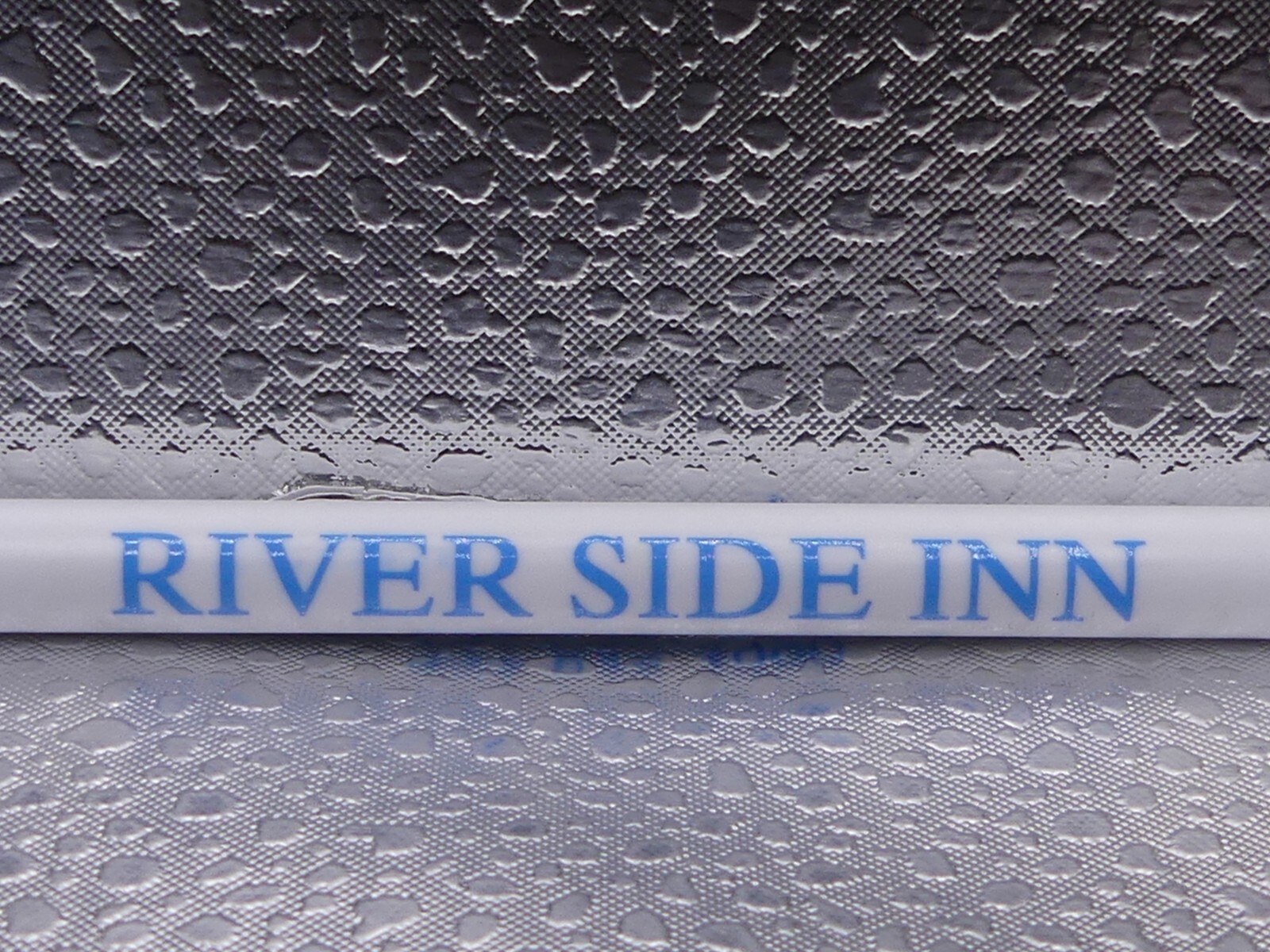 River Side Inn Newport Richey, Florida White Blue Bic Mexico Ballpoint Pen