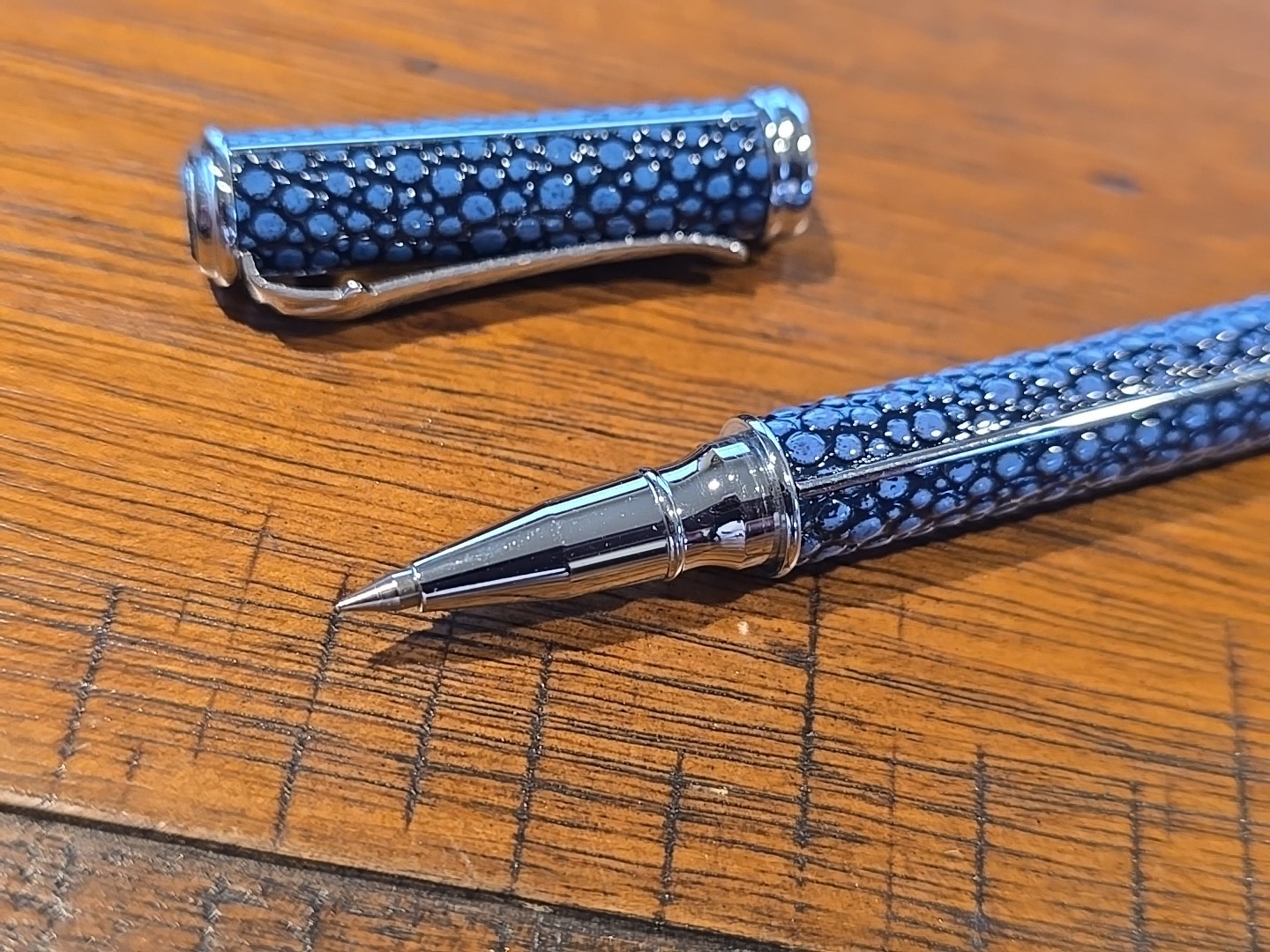 New Duke Textured Ball Point Cap Pen Black Blue Pebble