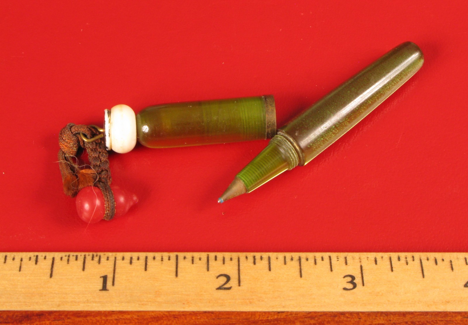 EARLY ANTIQUE CELLULOID GREEN JADE COLOR SMALL BALL POINT TASSLE PEN RARE !!