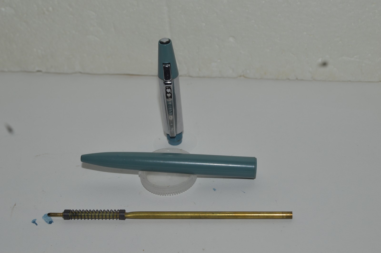 Paper Mate 98 Ballpoint Pen Light Blue Color Made In USA Circa 1960’s Retired