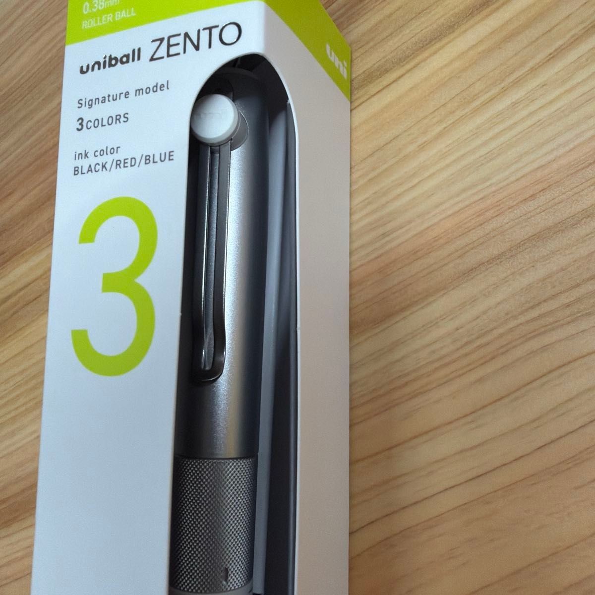 Uniball ZENTO Signature Model 3-Color Ballpoint Pen 0.38mm Silver Black/Red/Blue