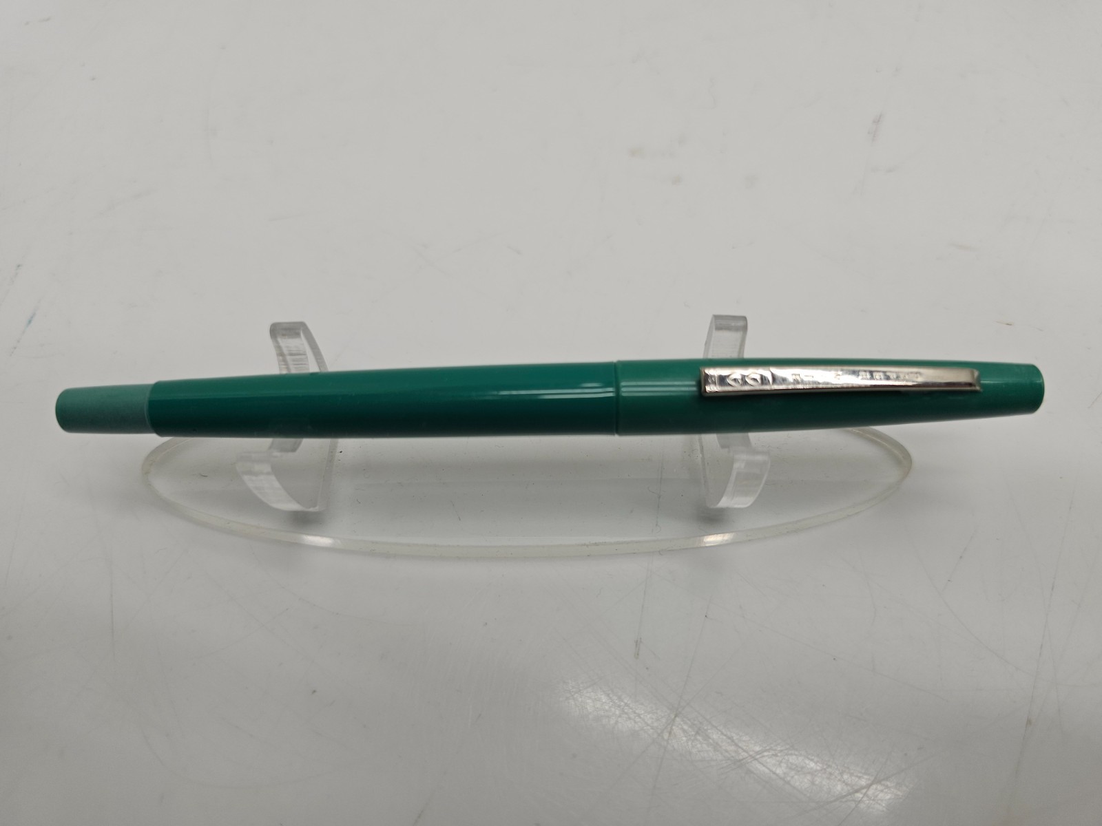 Paper Mate 860 Nylon Pens Green Ink 1 Dozen Vintage NOS *Dry Ink* For Display