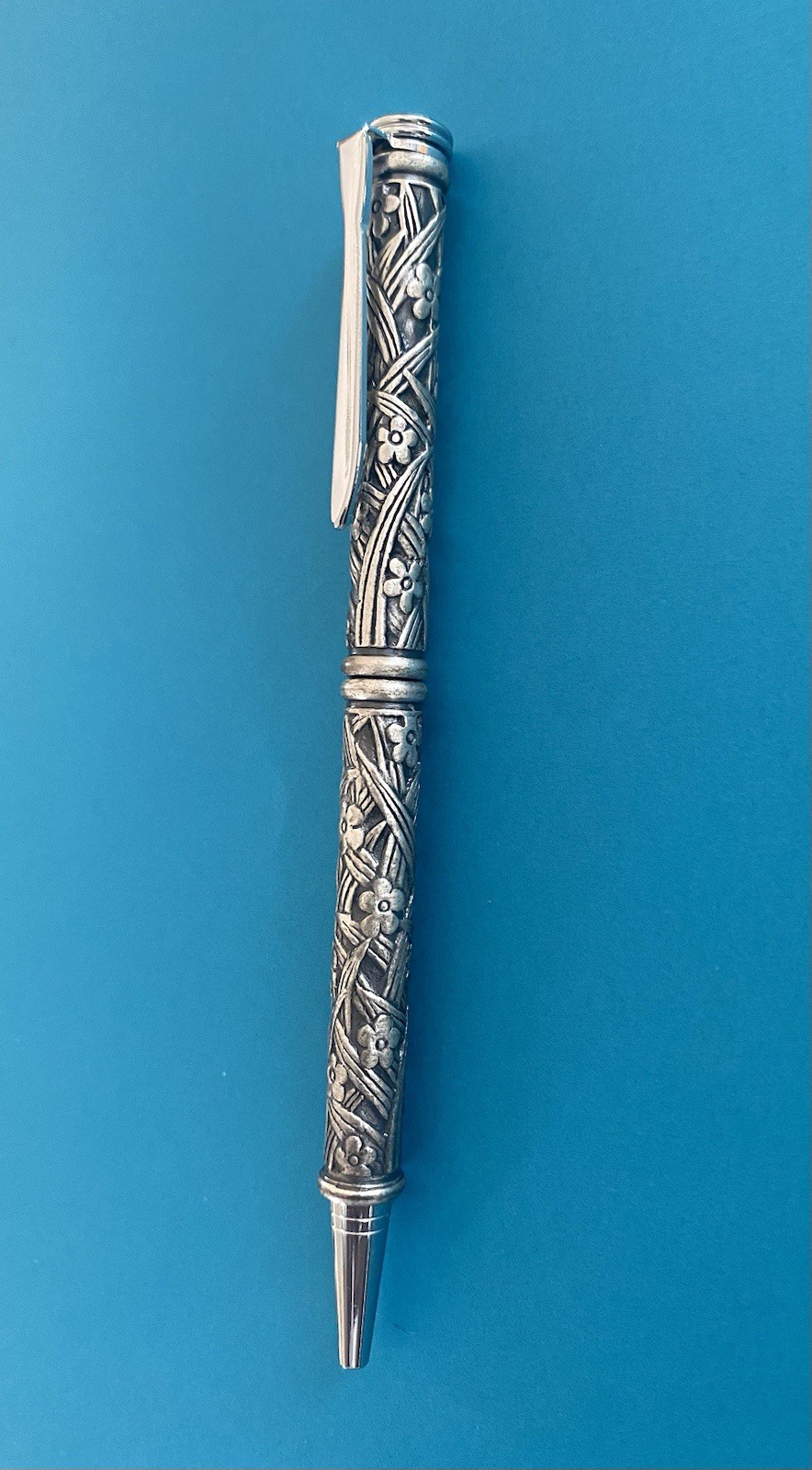 Sterling Silver Floral Motif Designer Vintage Writing Pen Engraved Weights 45g