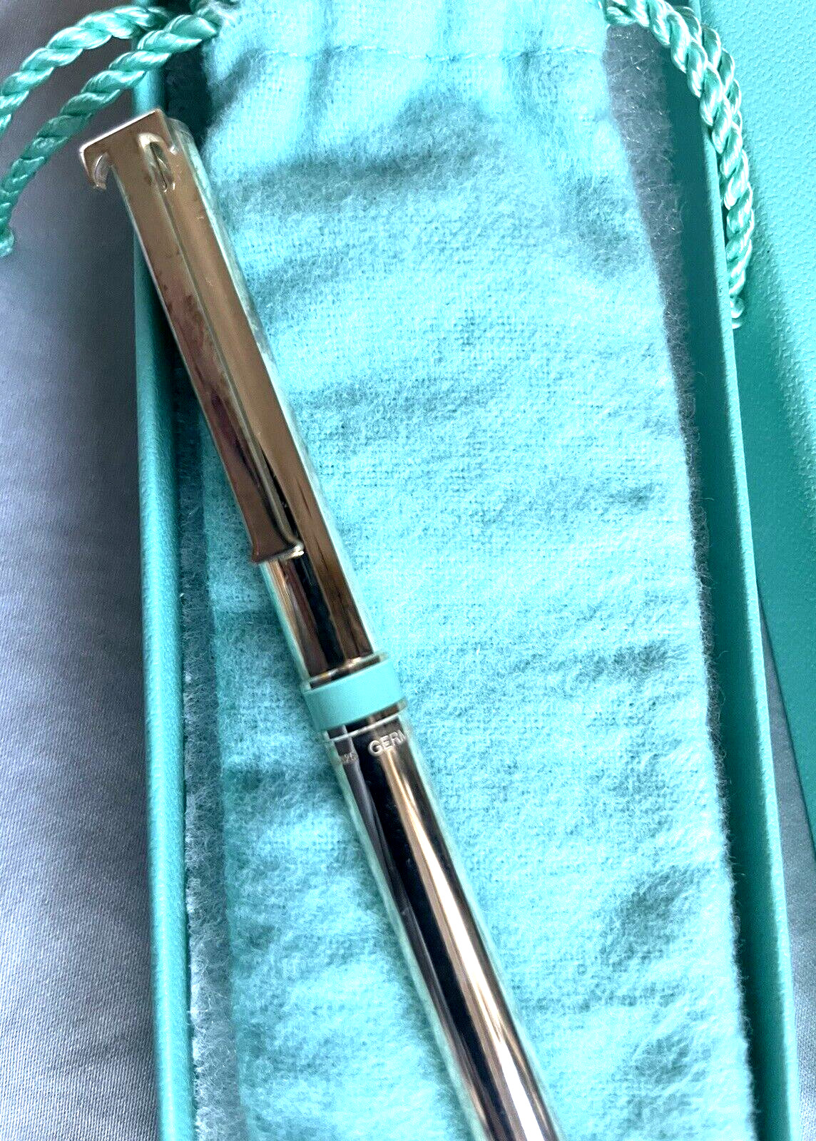 NWOT TIFFANY & CO 925 STERLING SILVER BALLPOINT PEN BLUE ENAMEL RIM NEVER USED