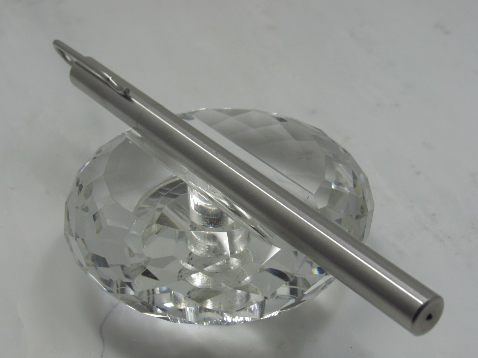 STUNNING HIGH QUALITY STAINLESS STEEL TACTICAL PEN WITH POCKET CLIP