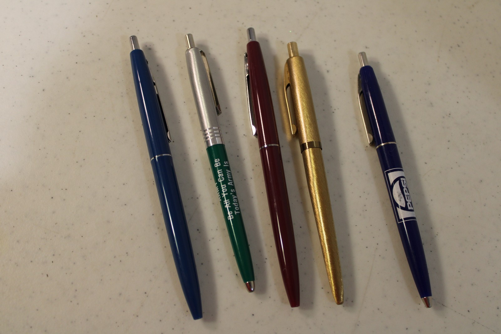 Vintage RETRACTABLE PEN LOT-PEPSI, ARMY, ROCKET LOT OF 5