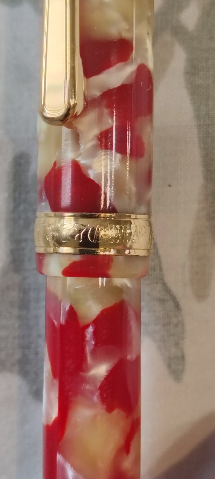 Platinum 3776 Marble Red & Yellow Ball Point pen Made In Japan