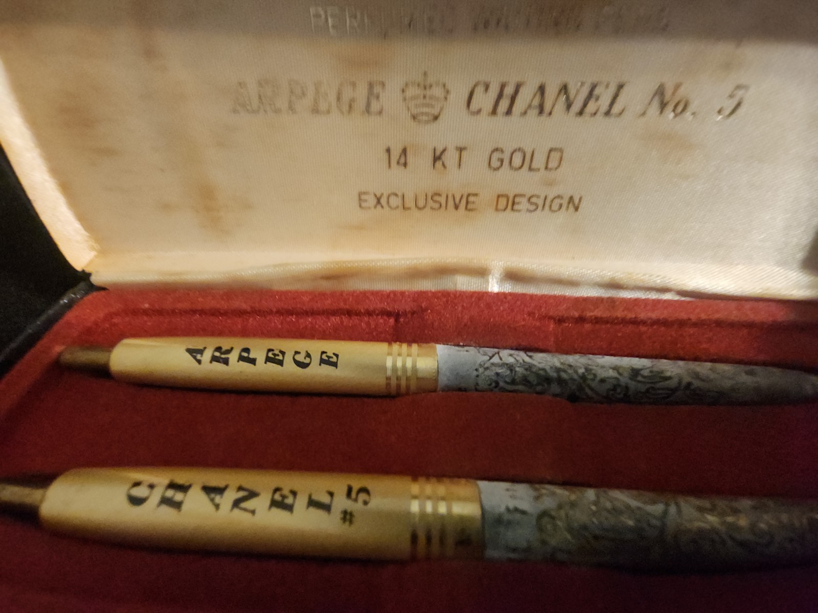 VINTAGE ARPEGE CHANEL #5 BALLPOINT 14 KT GOLD PERFUMED WRITING PENS SET W/Case
