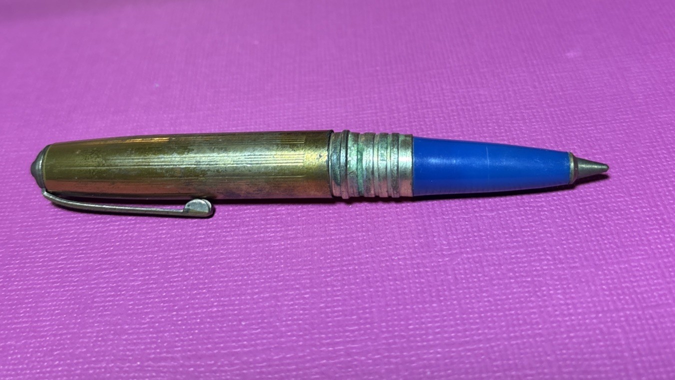 Vintage Pennant, USA, Bullet Ballpoint Pen, Blue Ink, Brass Plated Clip, 3 In.