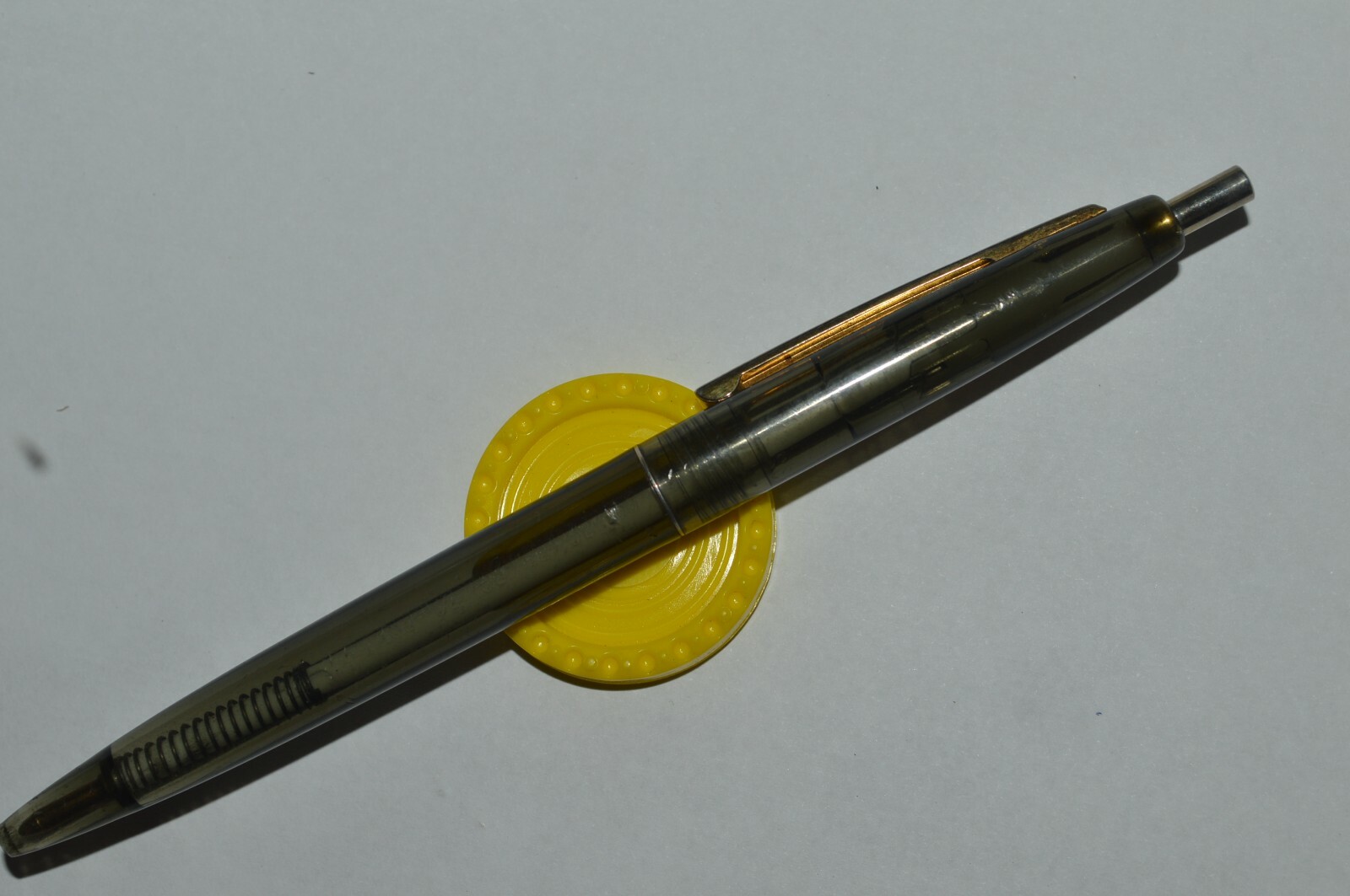 Bic Click TRANSLUCENT Ballpoint Pen Gray Mexico Light Used Very Good Condition