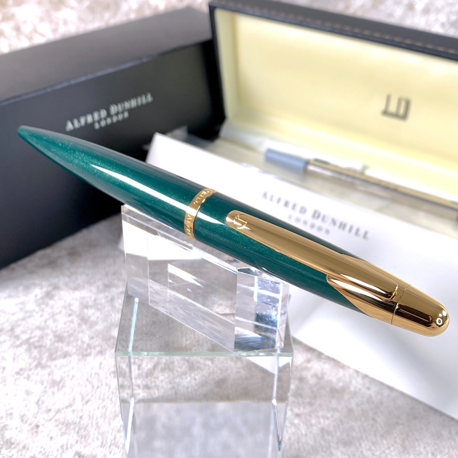 Dunhill Ballpoint Pen Large AD2000 Green Glitter Resin Gold Finish w/Case & Card