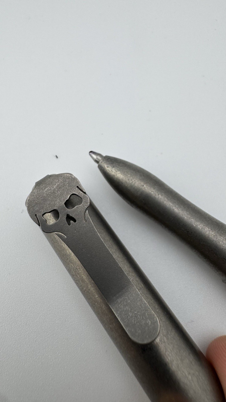 Original Chaves Knives Roller Ball Point Grey Titanium Screw Top Pen