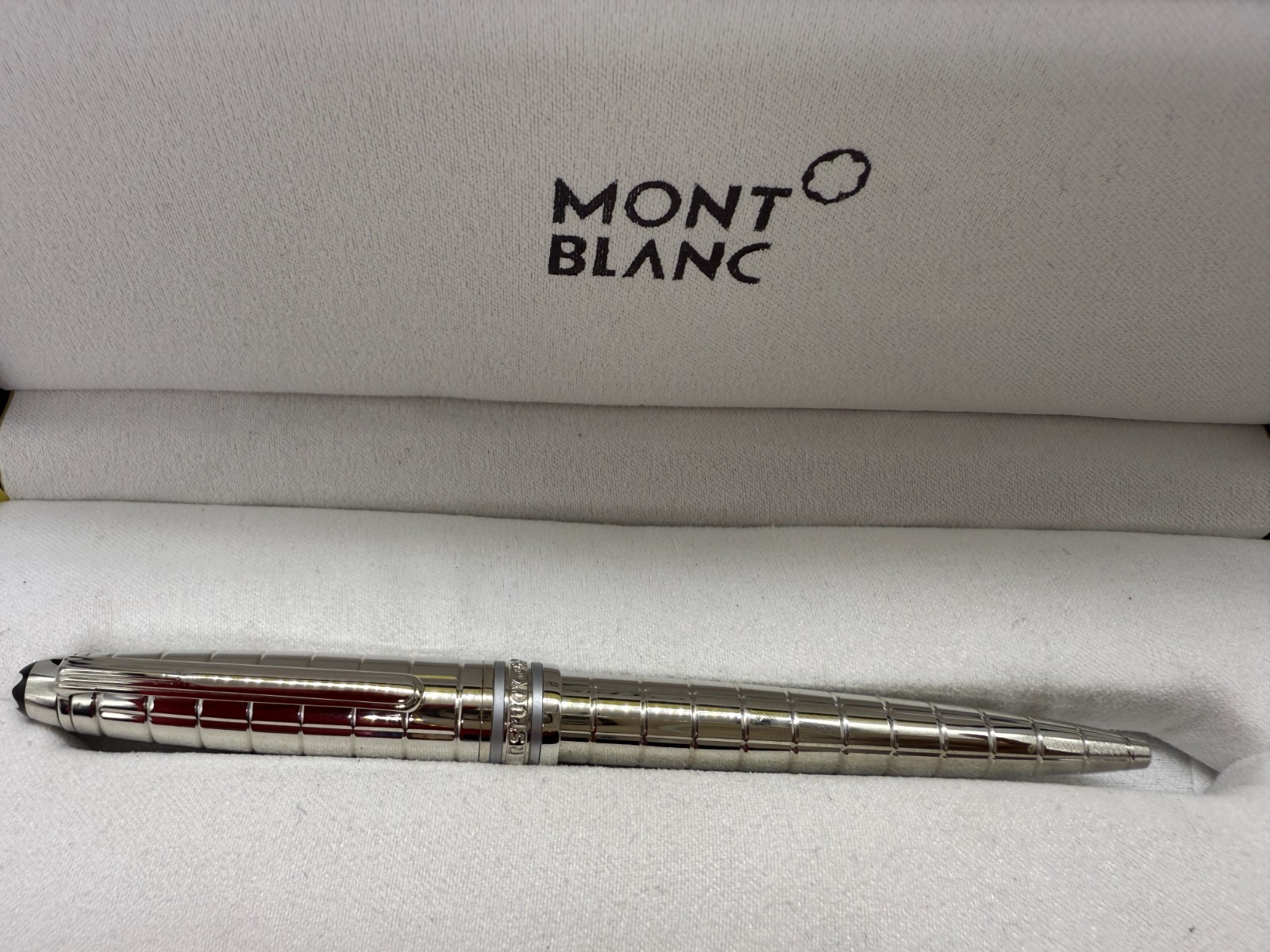 Montblanc Meisterstuck Legrand Solitaire Platinum Plated Faced Ballpoint Pen