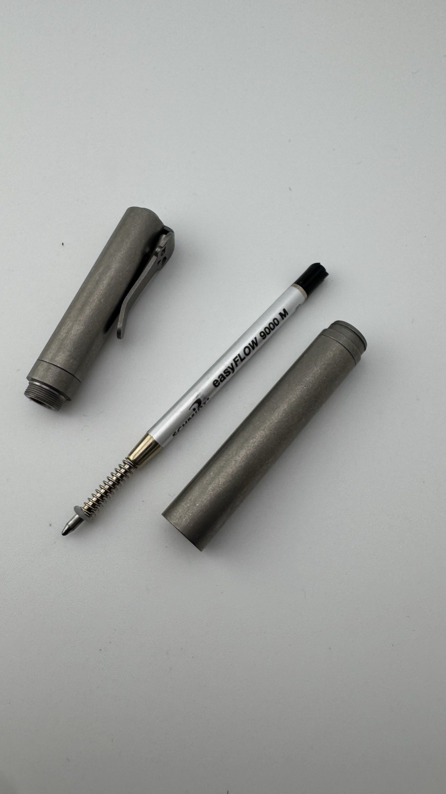 Original Chaves Knives Roller Ball Point Grey Titanium Screw Top Pen