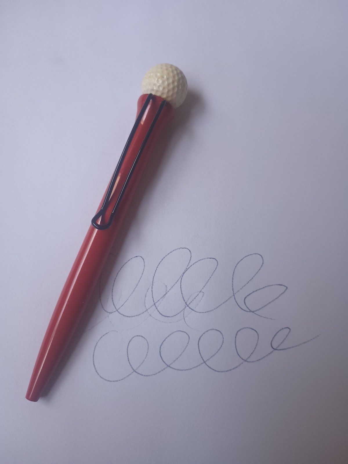Vintage Red Golf Tee Pen With White Golf Ball With Pocket Clip 4″ .