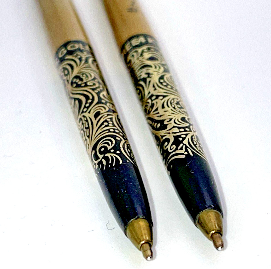 Set of 2 Scented Ink Pens Click Luxury Boutique Collectibles 14 Kt Gold Filigree