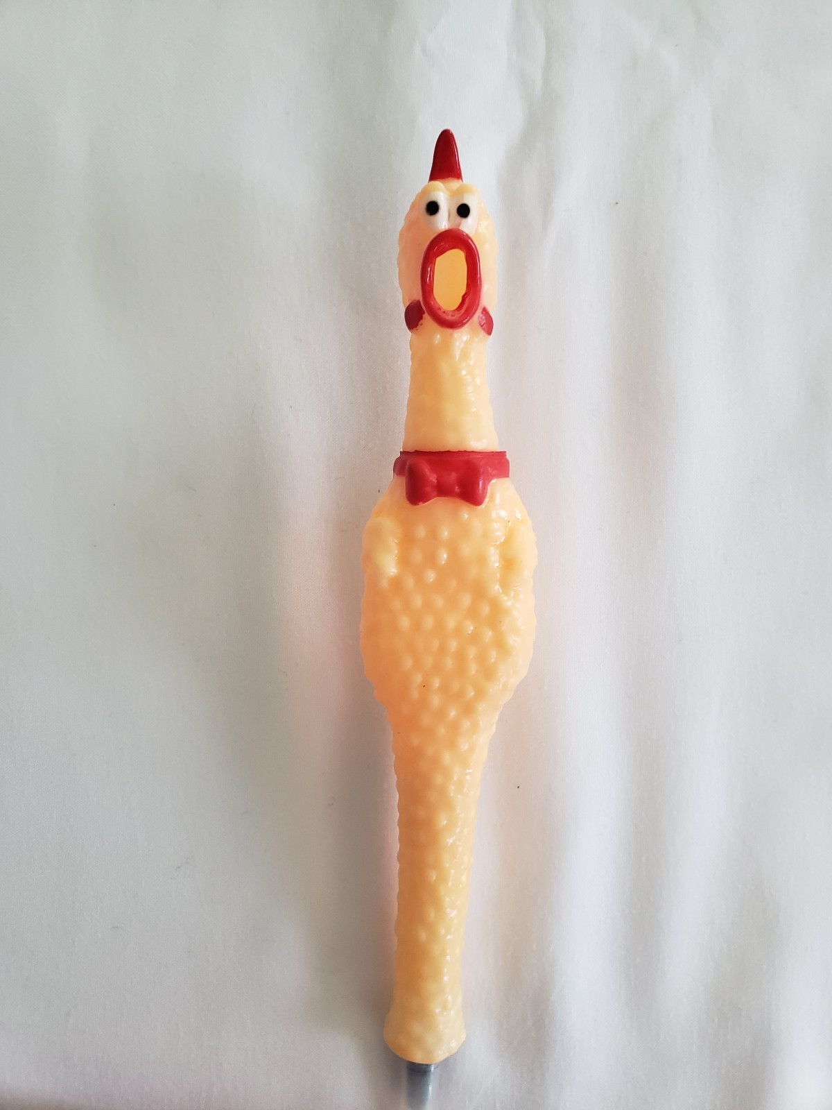 Dave’s Hot Chicken Promo Rubber Chicken Pen NEW