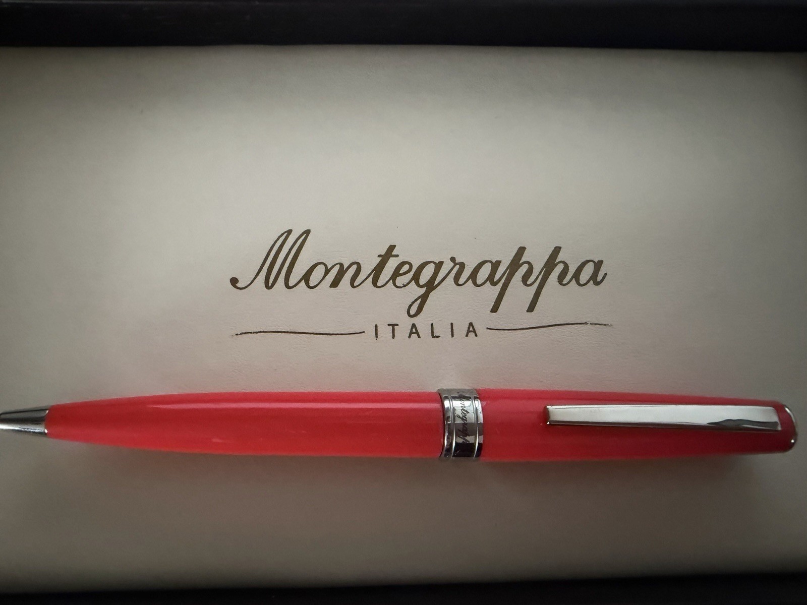 MONTGRAPPA ballpoint pen Harmony red resin coral SCARLET chrome profiles NOS