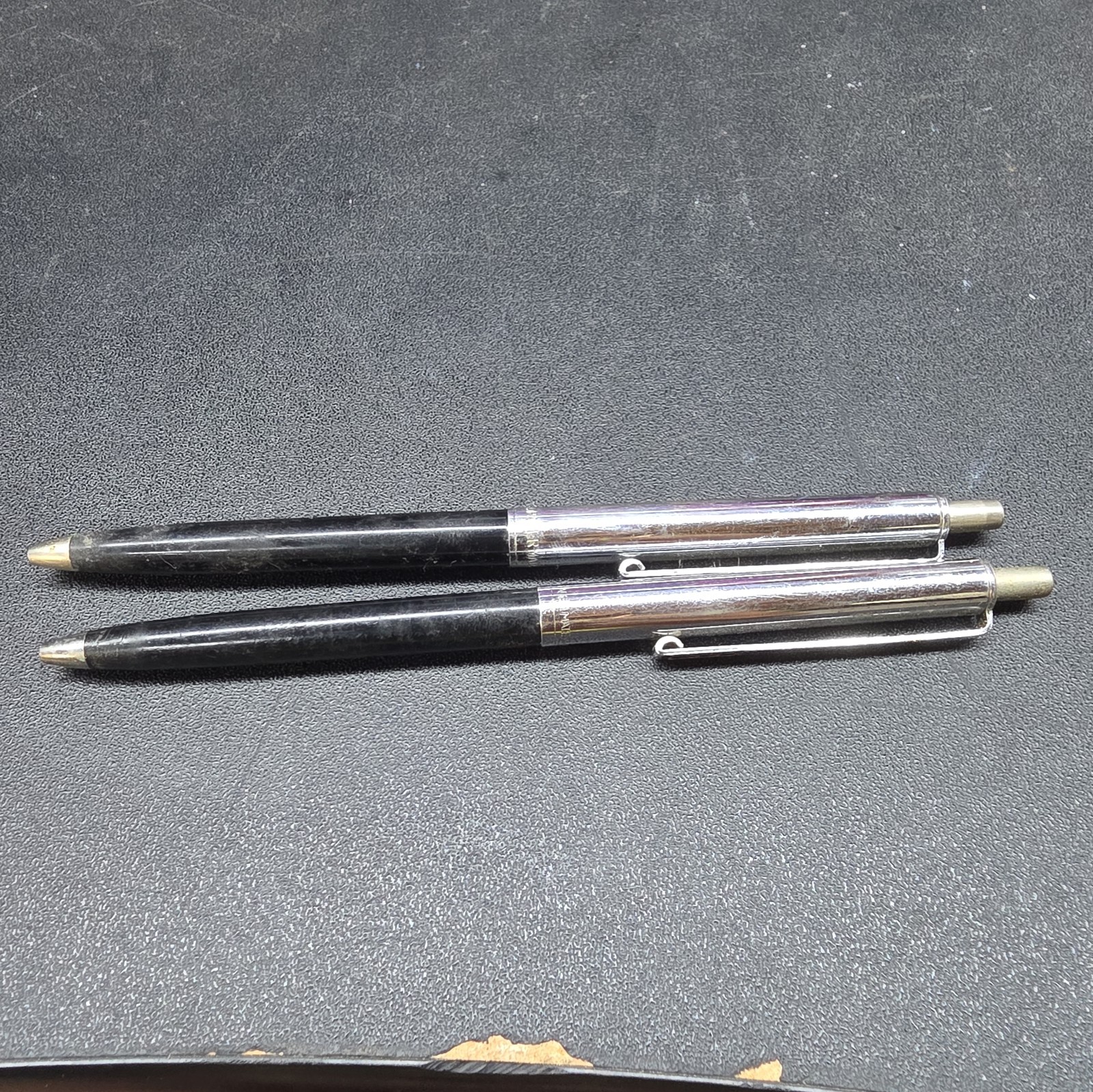 Paper Mate Double Heart Regular Profile Ballpoint Pen in Black & Chrome