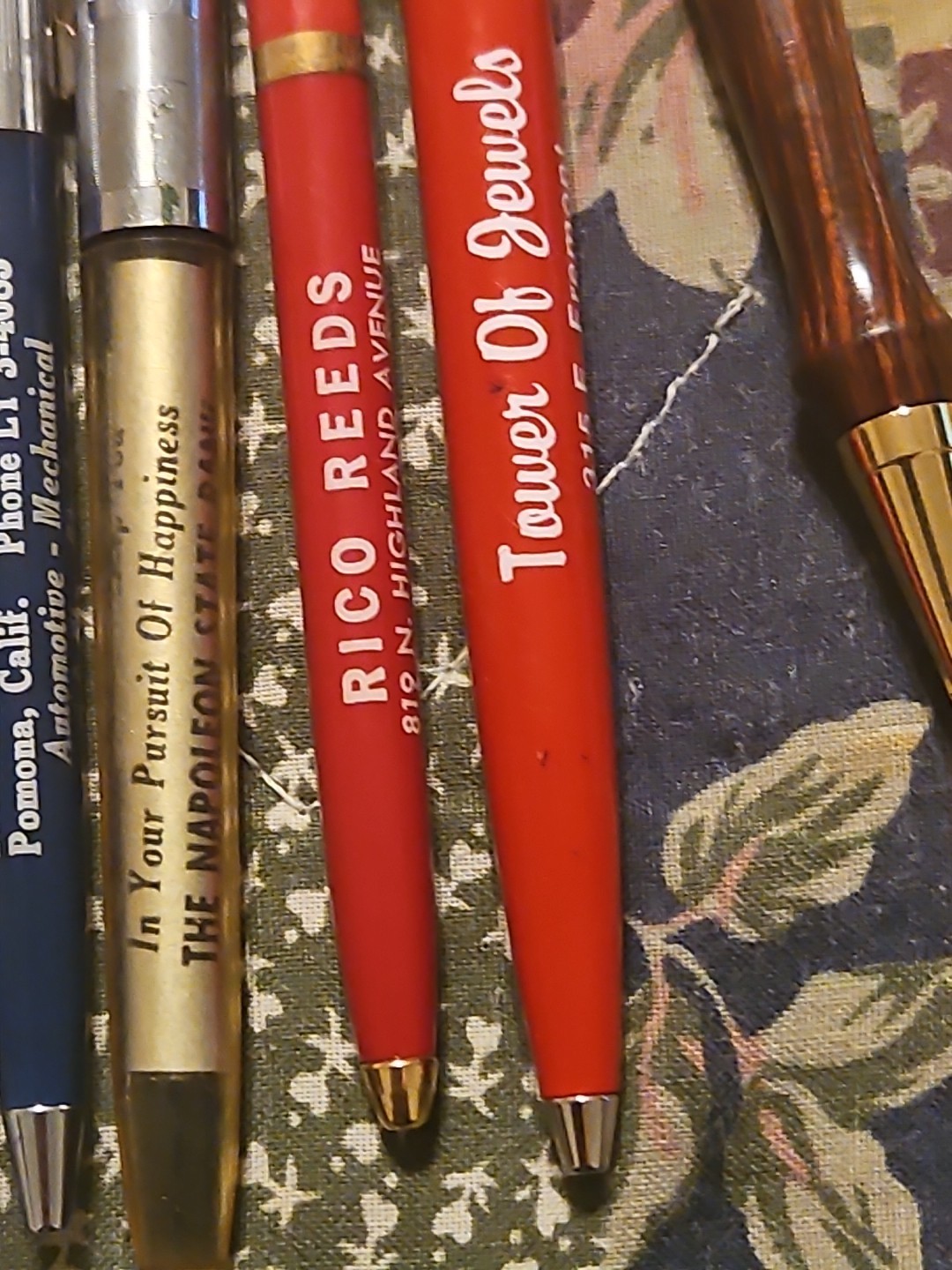 Lot of 10 Vintage Advertising Ballpoint Pens Branded Rare Scarce.