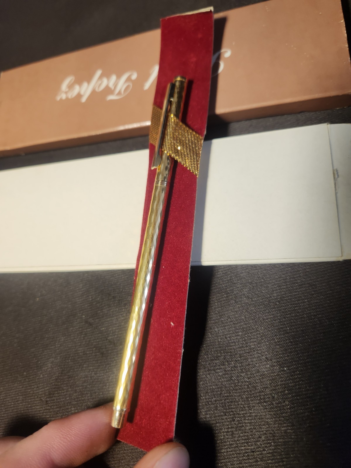VINTAGE – Saint Tropez Pen w/ Original Box – Gold Metal Pen – Ink Color Unknown