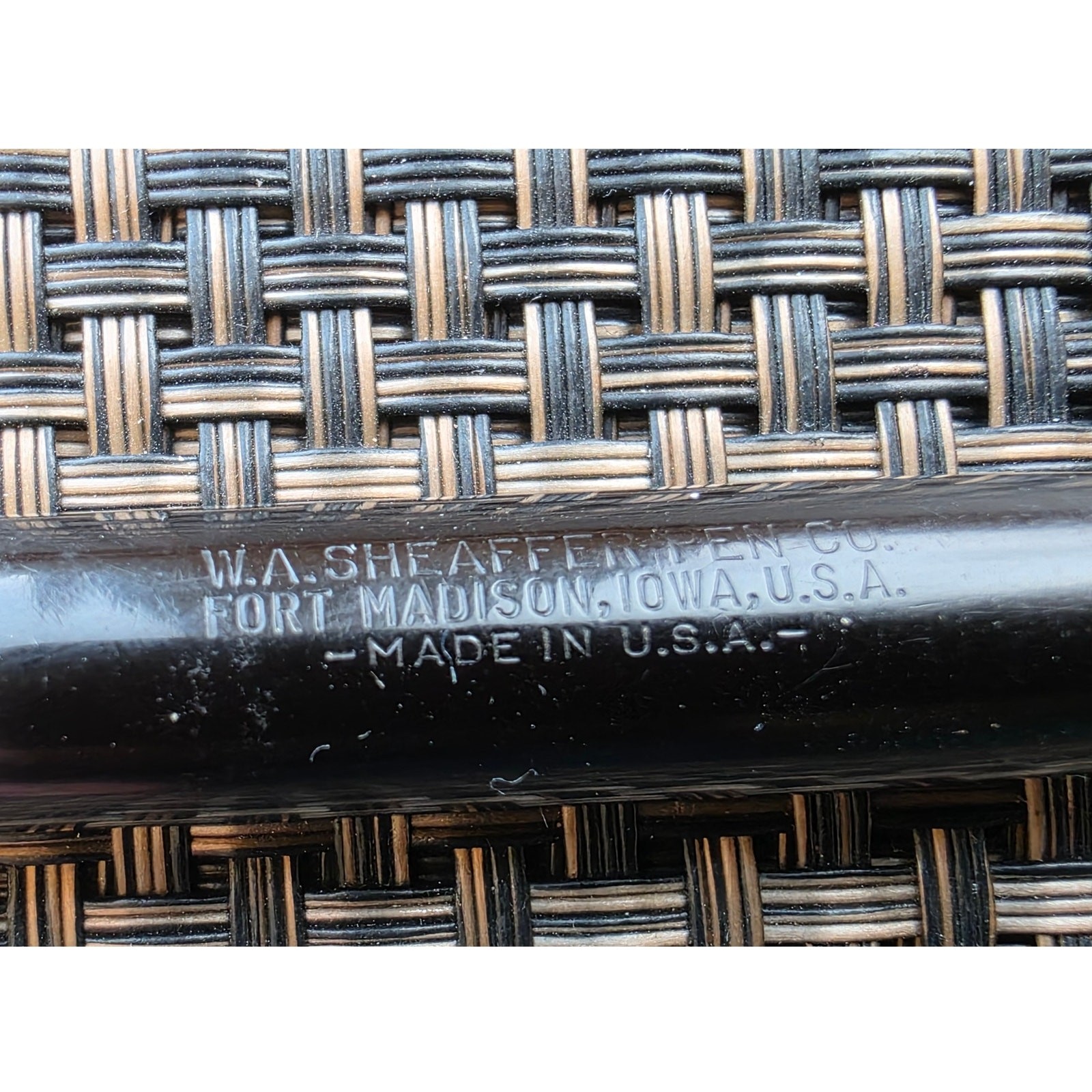 Sheaffer Vintage White Dot Plunger Fill Fountain Pen Black 14 k nib