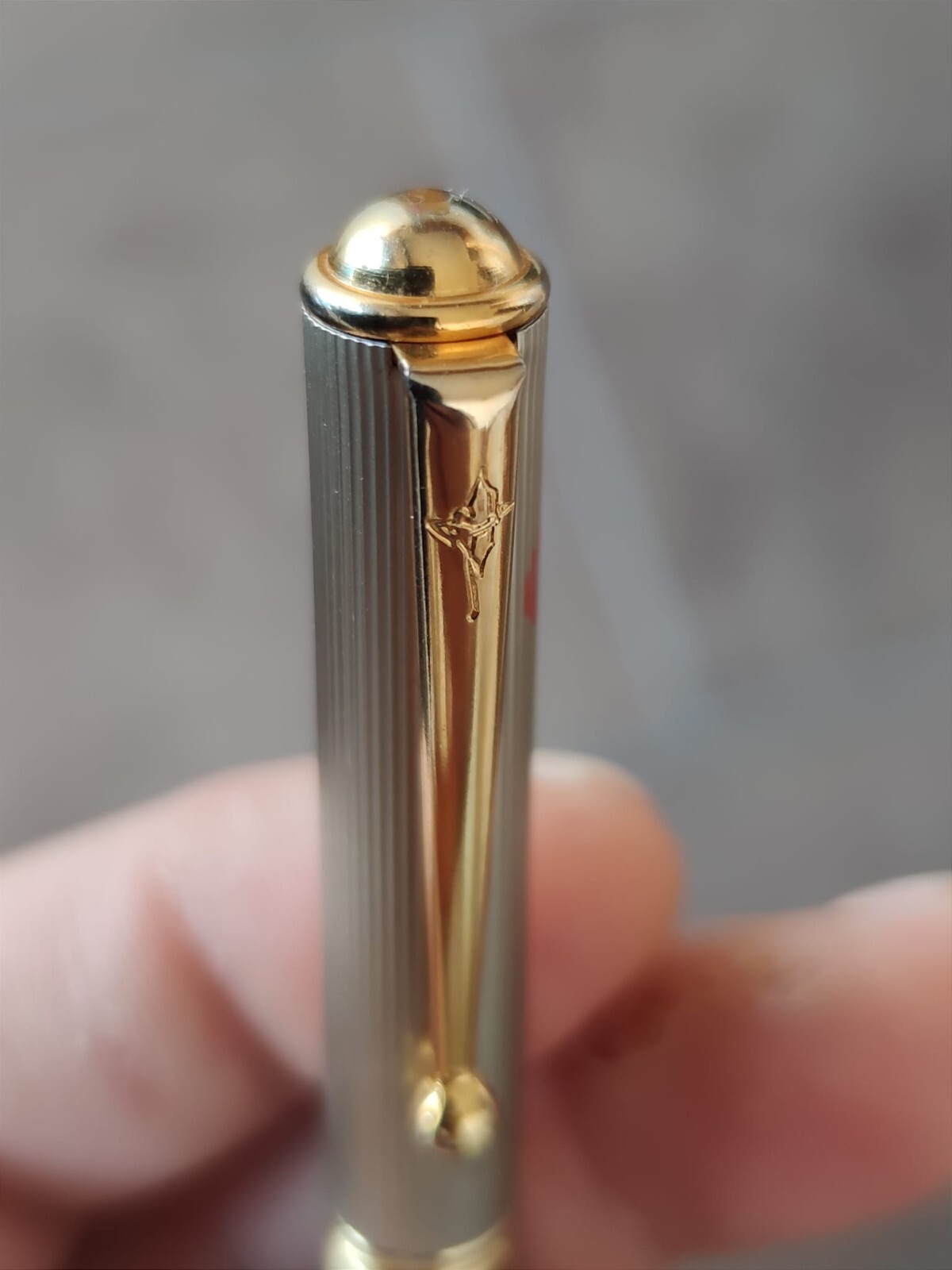 🔴Well made Ballpoint pen – Unknown for me but with logo🔴