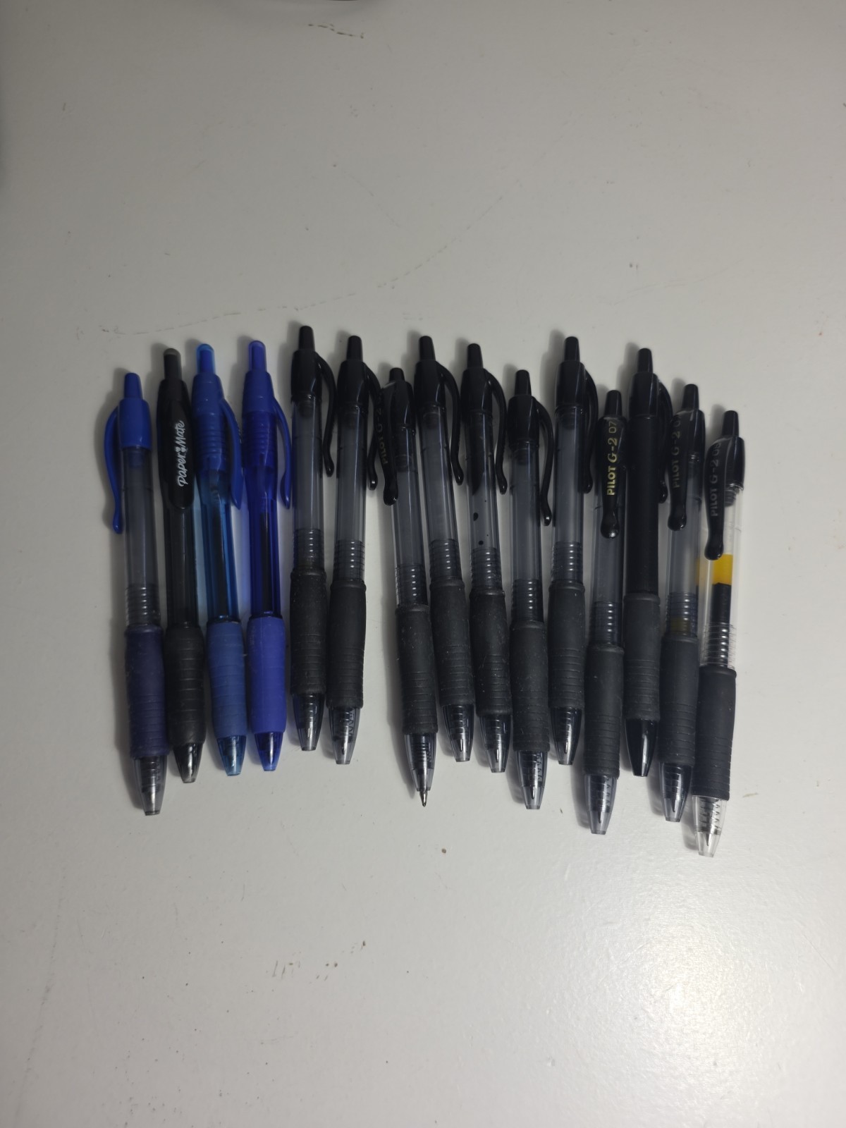 Random Lot Of Pilot G-2 07, 05, 10 PENS WITH 3 PAPER MATE Untested