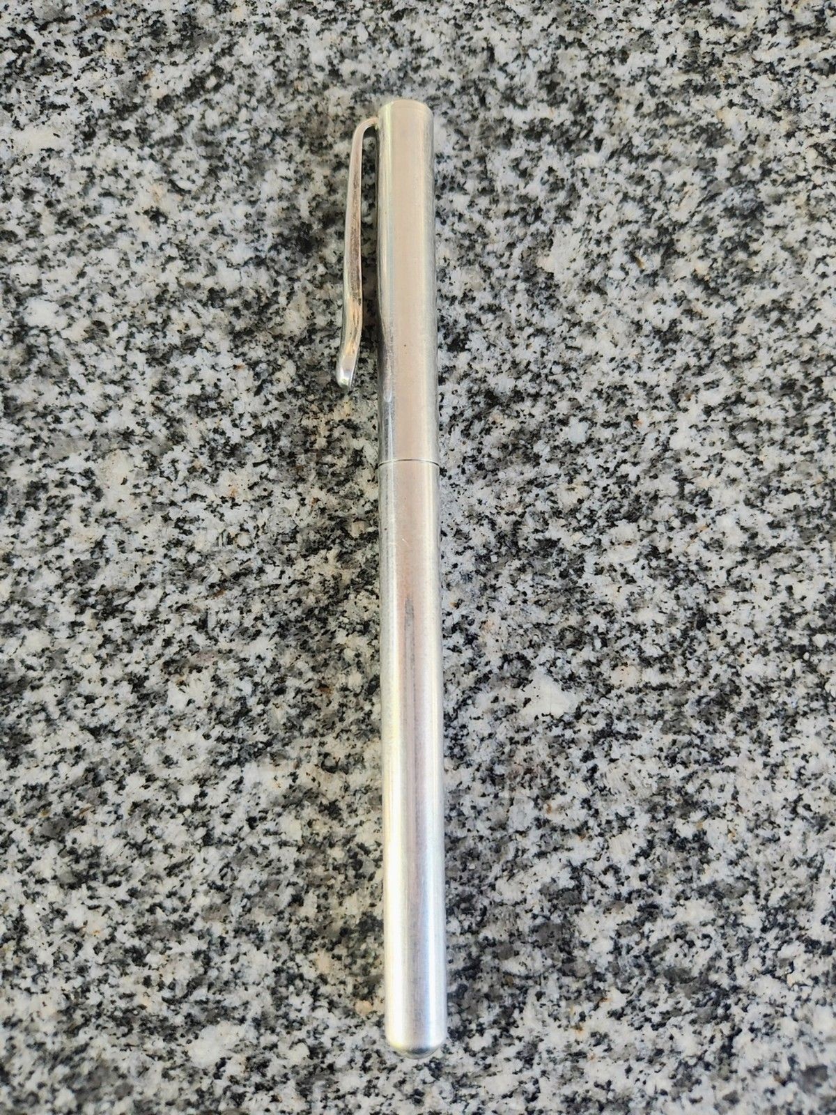 Vintage Tiffany & Co Elsa Peretti Blue Marker pen USA sterling silver 5″