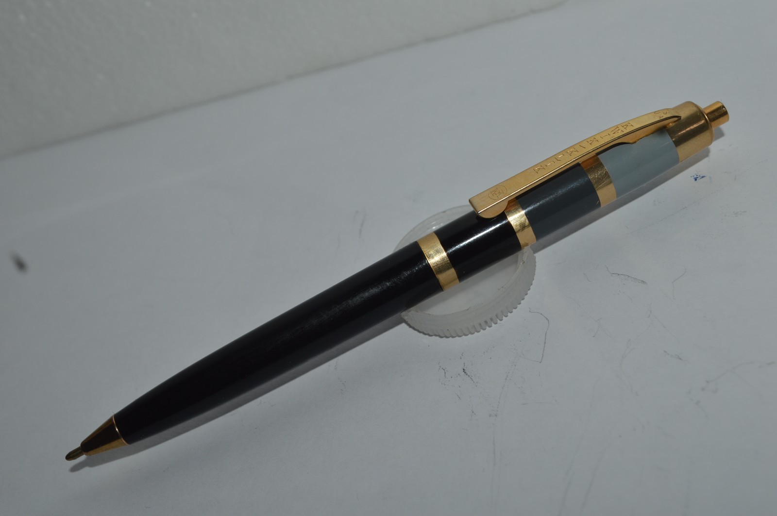 KWIK KLIK Ballpoint Pen New-Old Stock Black Barrel Metal Cap Made In USA 1960s