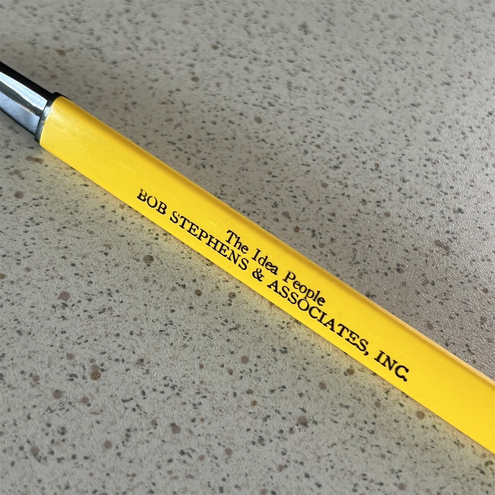Bob Stephens & Associates Lincoln Nebraska Triangle Vintage Ballpoint Pen #1-1