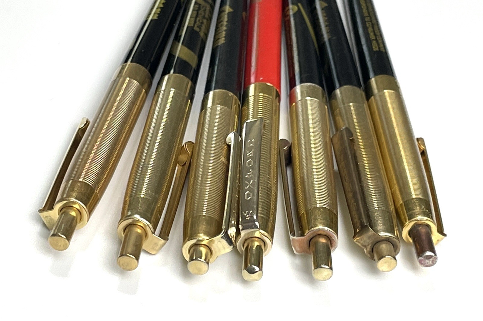 Vintage Oxford Chemical Company Logo Ballpoint Pens Lot of 7 INK IS DRIED OUT
