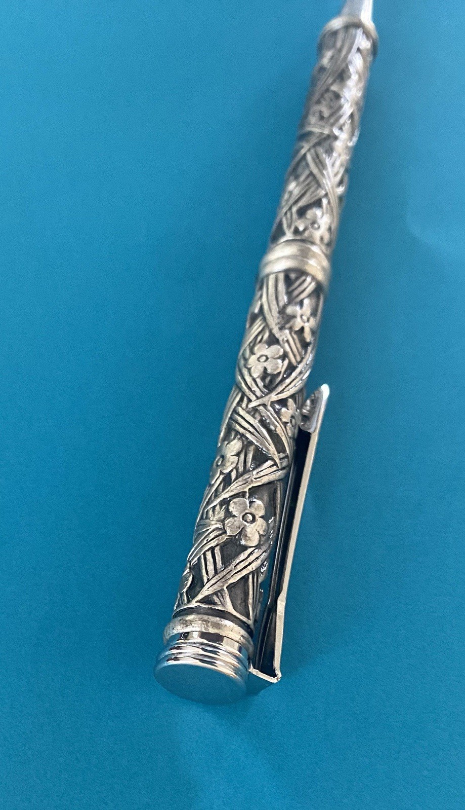 Sterling Silver Floral Motif Designer Vintage Writing Pen Engraved Weights 45g