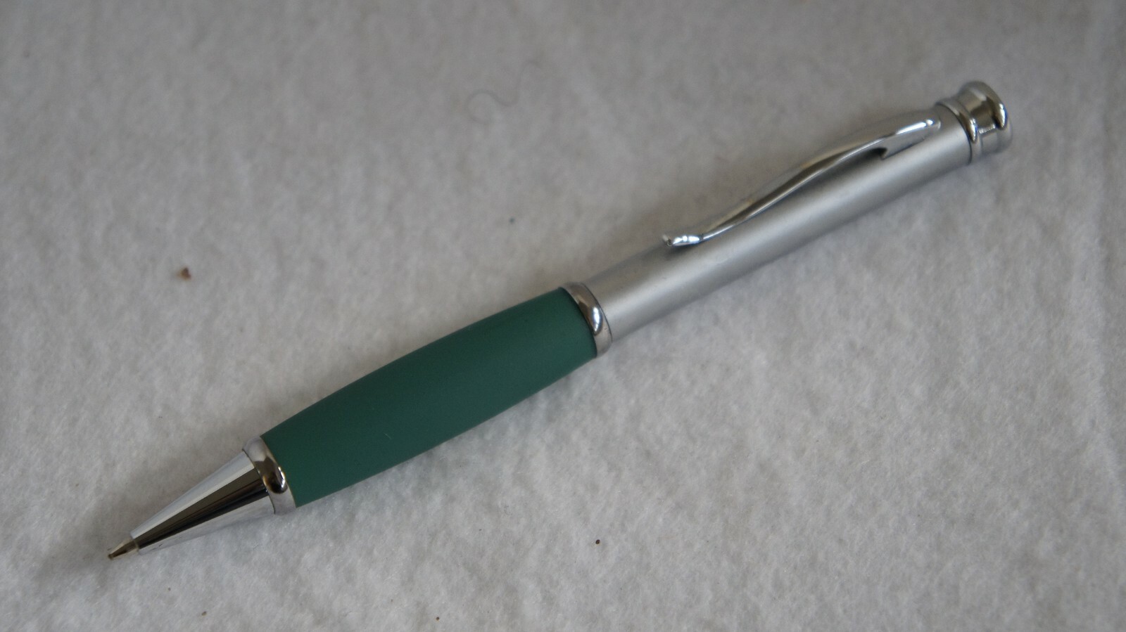 Metal Barrel Ballpoint Pen w/ Green rubber grip New