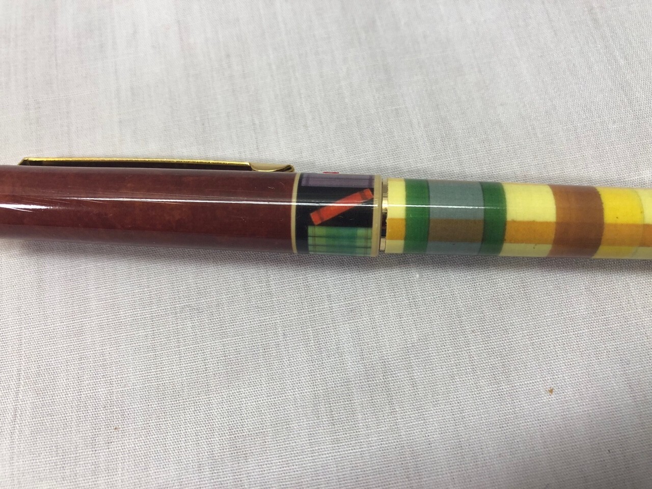 Cap Writing Pen w/Gold Trim Pocket Clip, Library Books themed, Blk 5mm