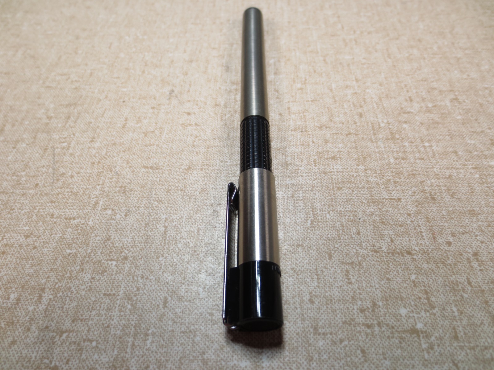 Discontinued Zebra R-301 Rollerball Ballpoint Pen Black Made in Japan Metal