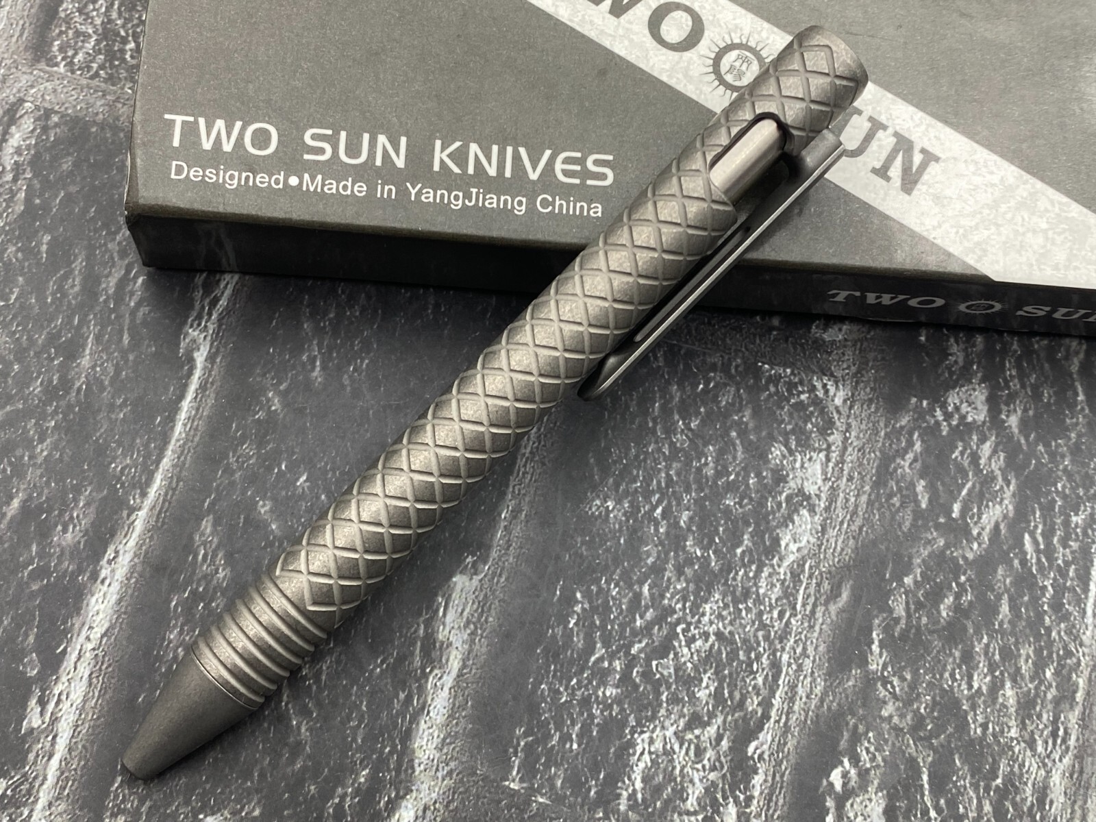 TwoSun TS-Pen37-Stonewash Checkered Tactical Titanium Push Button Mechanism Pen
