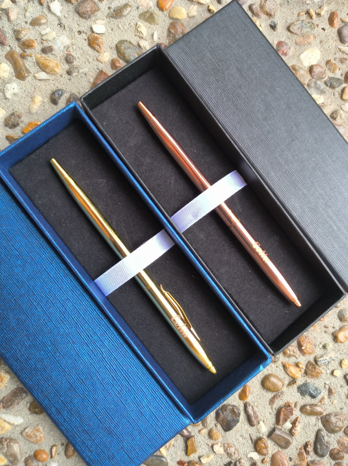 Luxury Metallic Engraved Pens – Timeless Elegance