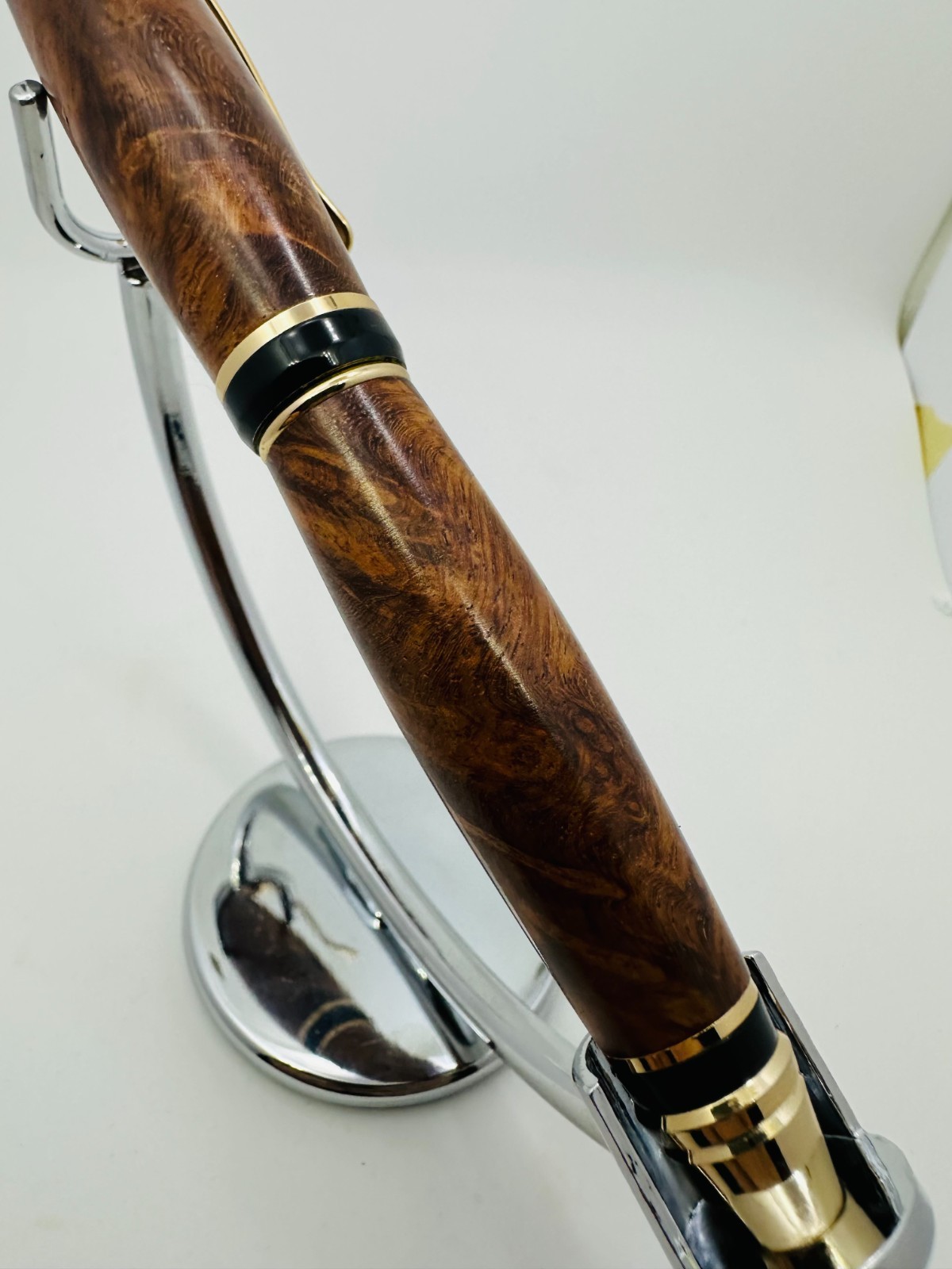 Handmade Amboyna Burl Cigar Style Ballpoint Pen – Gold & Black – Gift Box