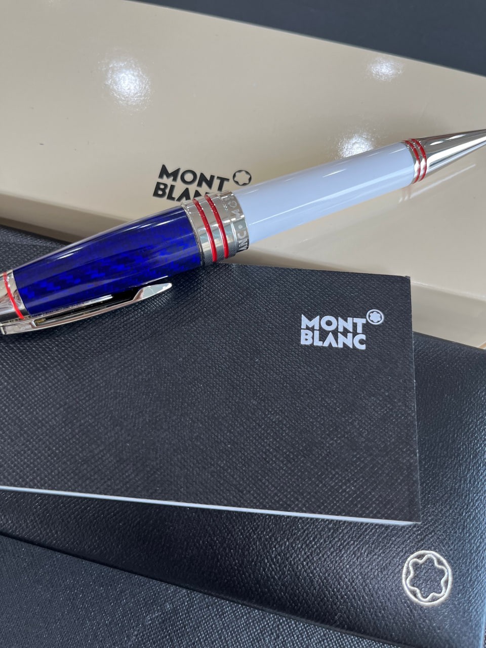 Montblanc JFK Ballpoint Pen White Silver 2026 Special Limited Edition Luxury